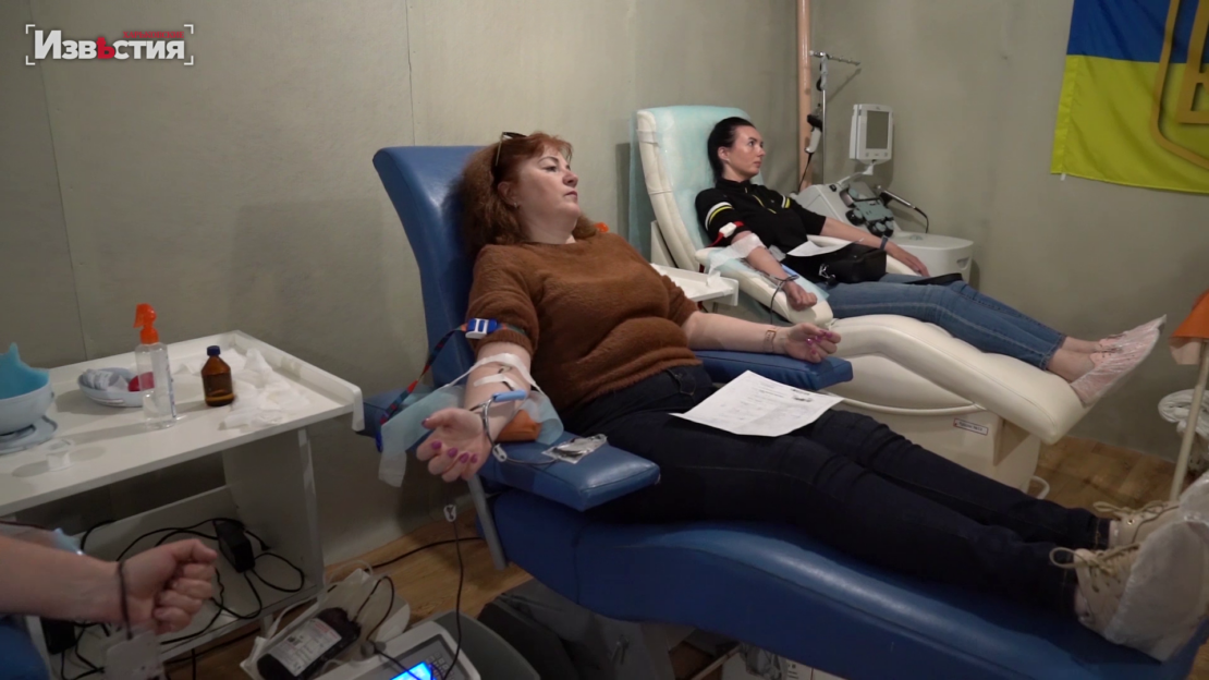 Сдать кровь, чтобы спасти жизнь: харьковские коммунальщики стали донорами для военных и горожан