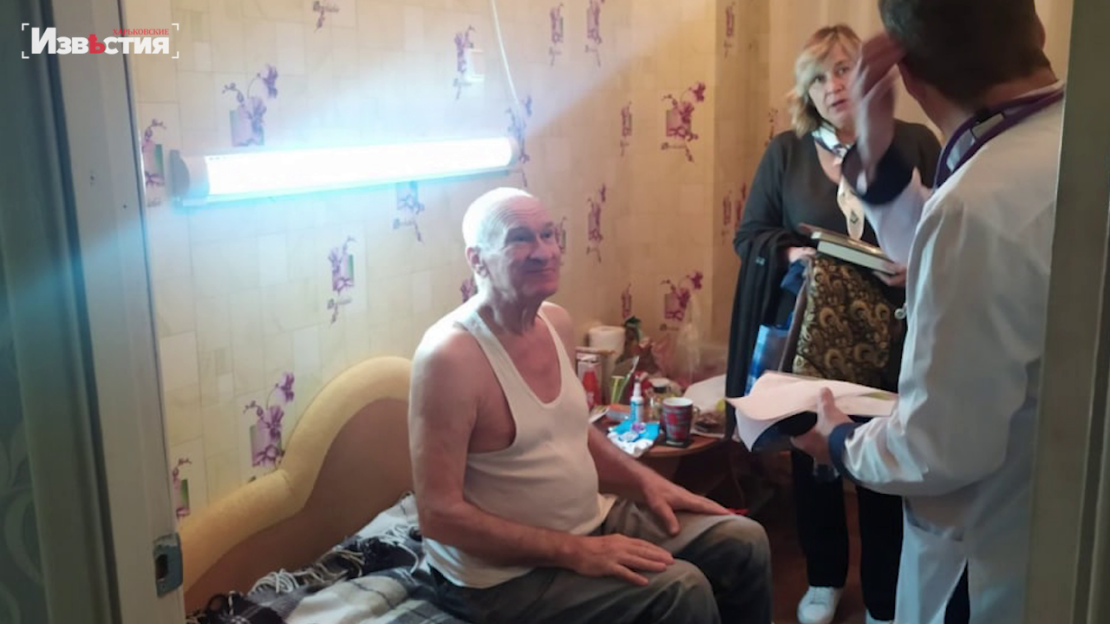 Харьковские медики оказывают медпомощь горожанам, эвакуированным из разрушенных домов