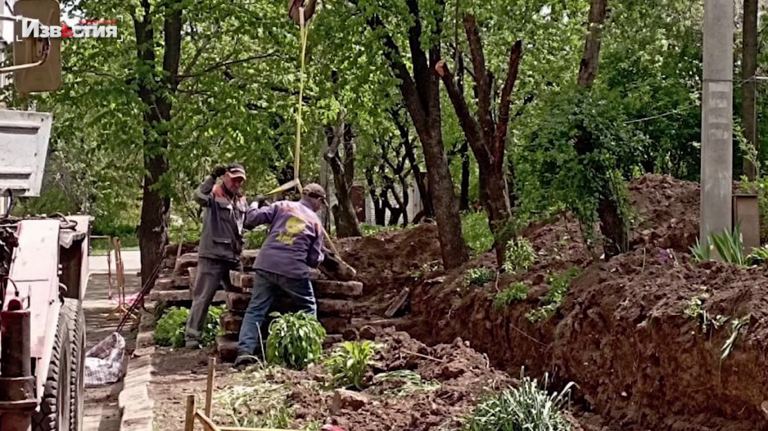 Несмотря на войну, Новобаварский филиал КП "ХТС" готовит сети к новому отопительному сезону