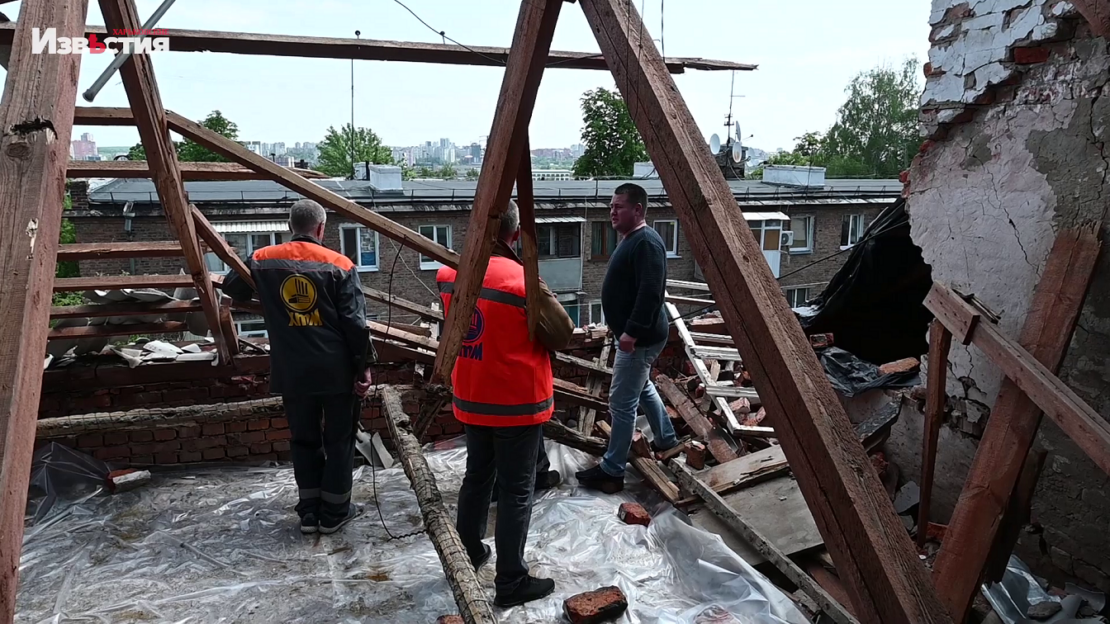 В Харькове обследуют пострадавшие дома и оценивают степень повреждения тепловых коммуникаций (видео)