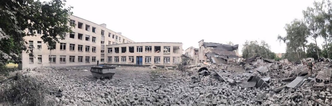 Нічний обстріл Харкова 11 липня. Знову ракета потрапила до школи у Слобідському районі.