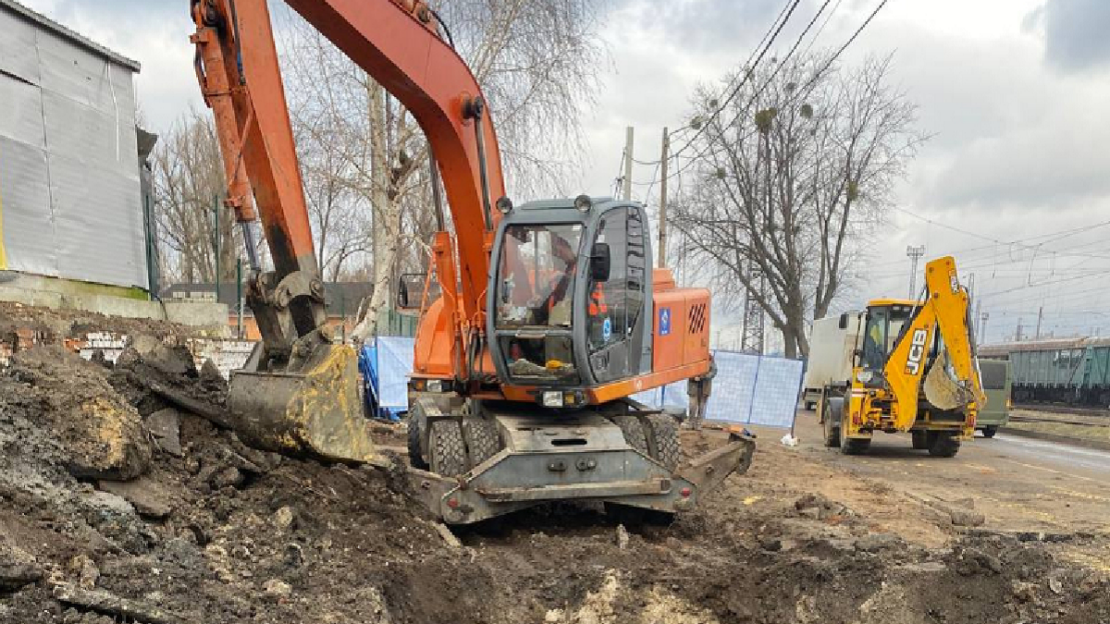 У Харкові ліквідують аварії на мережах після ракетного обстрілу