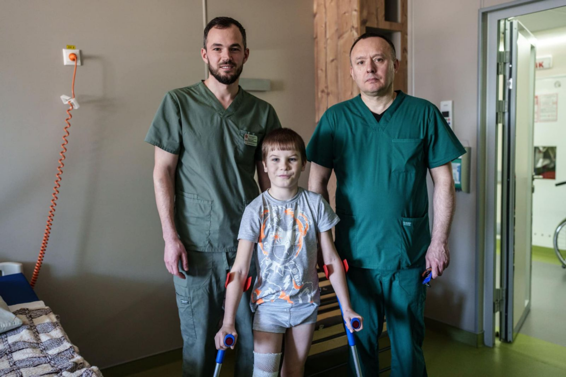 Лікарі провели протезування дитини, яка постраждала від обстрілу окупантів