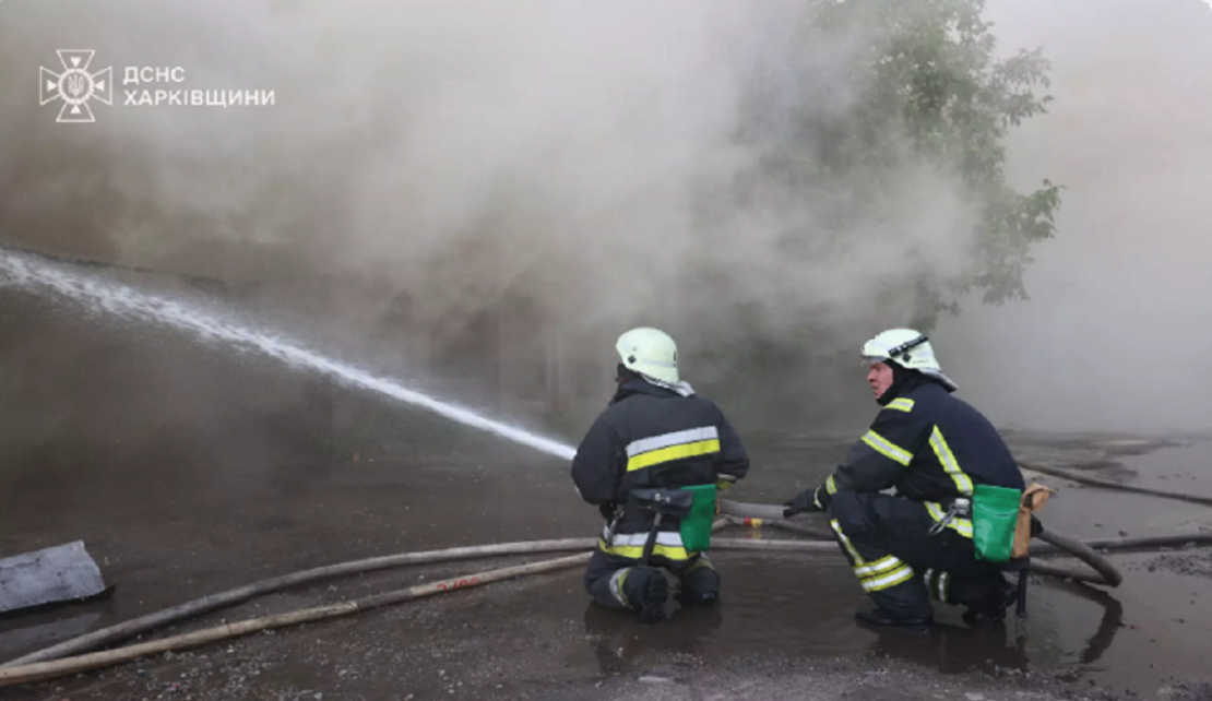 У Харкові рятувальники впродовж шести годин боролися з пожежею