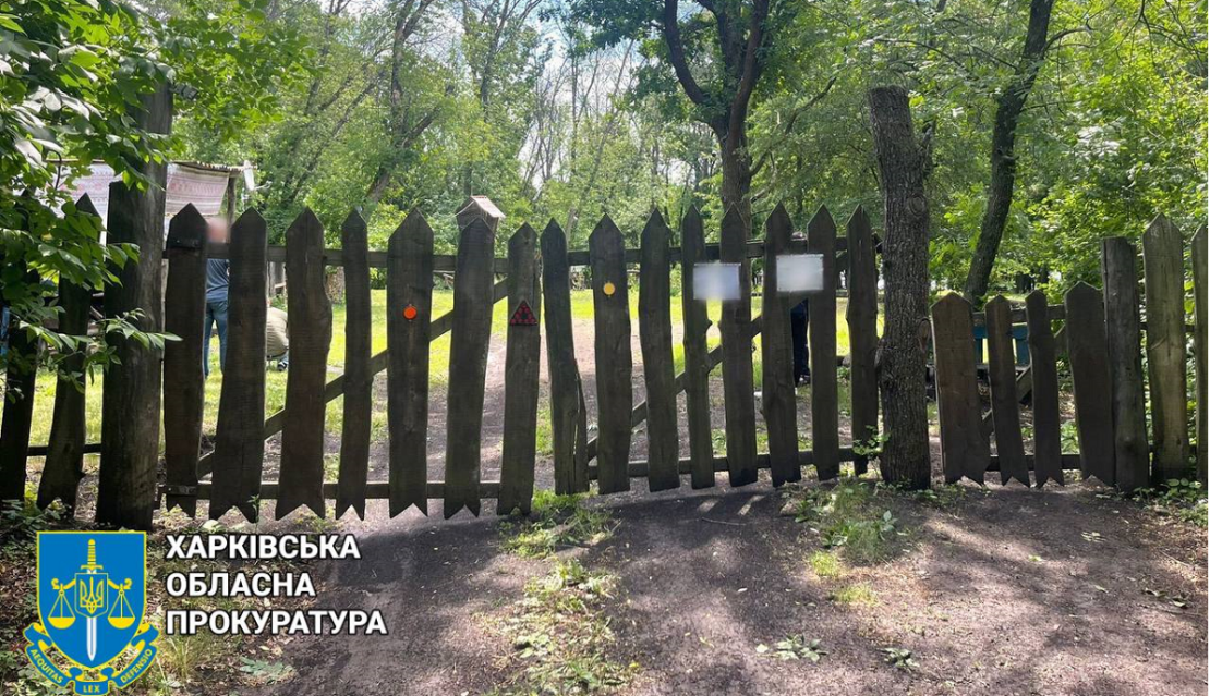 Підприємець незаконно облаштував базу відпочинку біля водойми