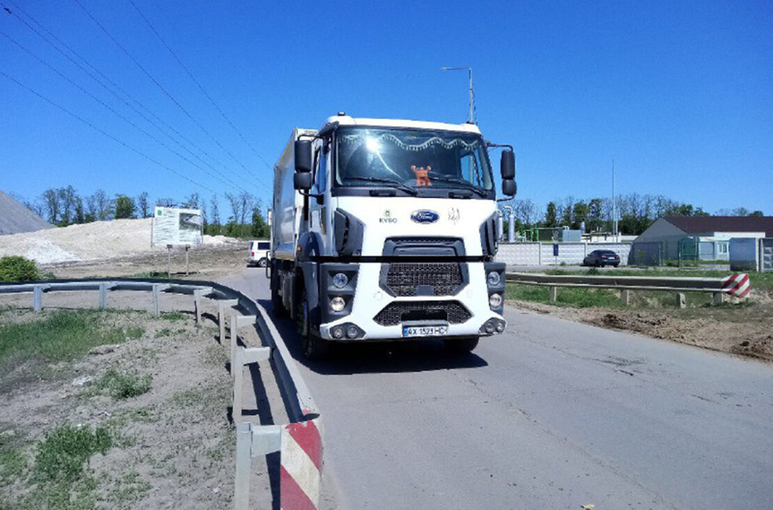 За тиждень з Харкова вивезли близько 38 кубометрів сміття 