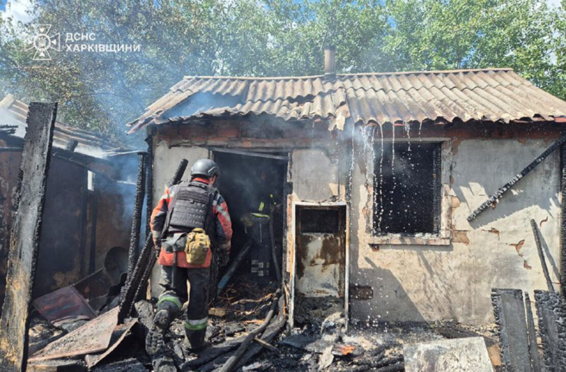 На Харківщині рятувальники потрапили під повторний обстріл 