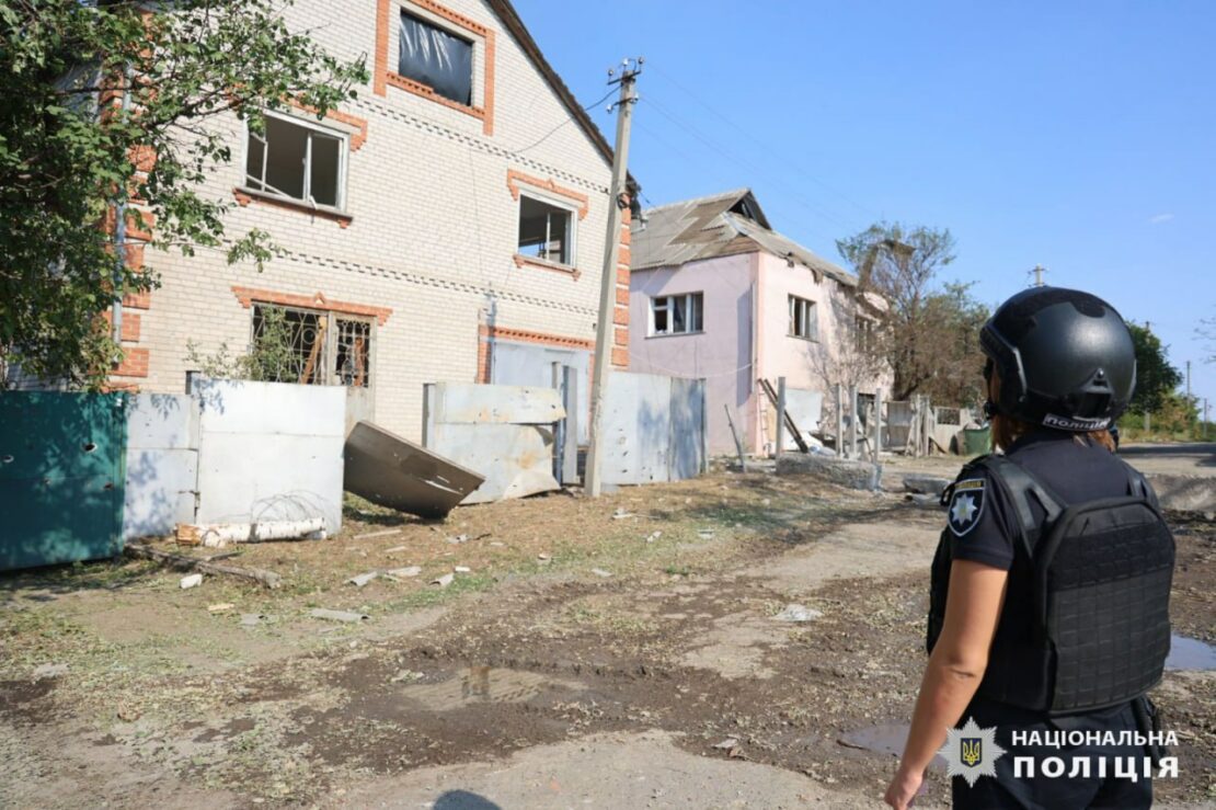 Поліцейські фіксують наслідки ворожих атак на Харківщину (фото)