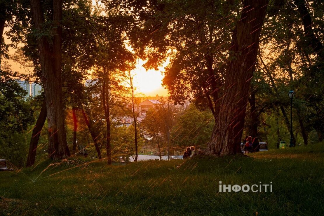 Серпневе надвечір'я у Харкові - фоторепортаж