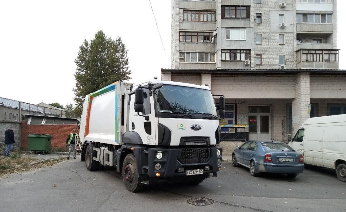 За тиждень з Харкова вивезли більше 27 кубометрів сміття