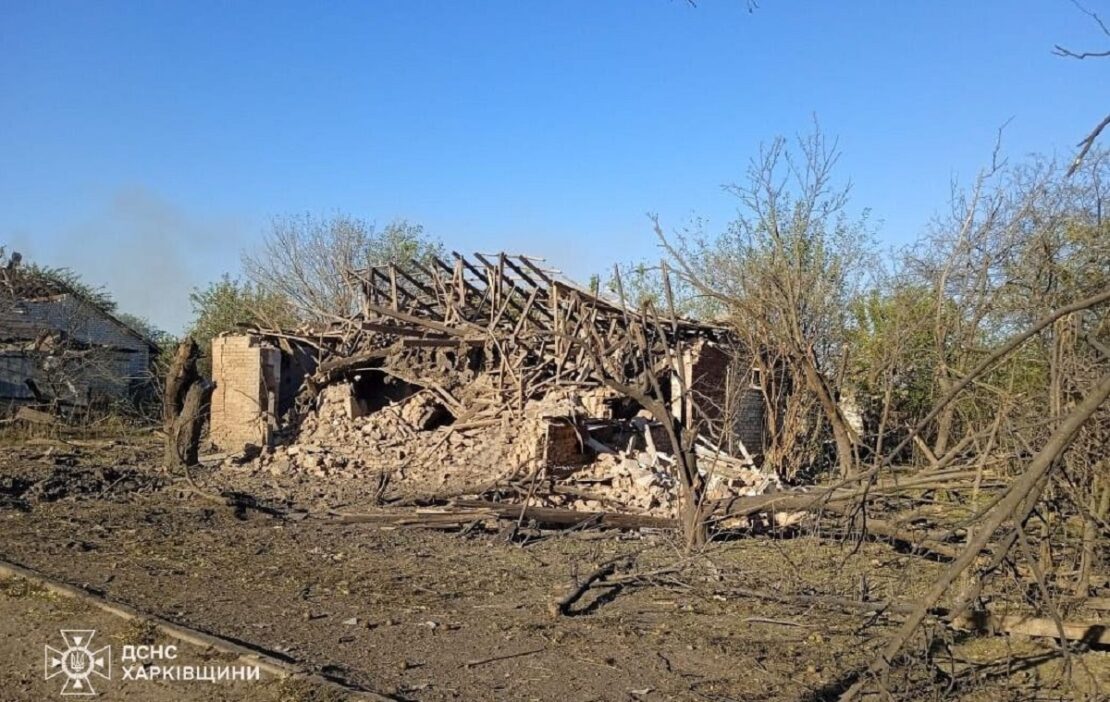 росіяни скинули бомби на село Ізюмське на Харківщині