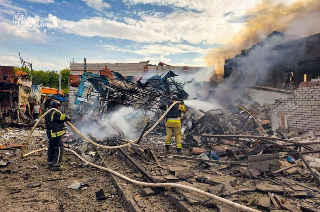 Рятувальники під обстрілами ліквідували наслідки атаки по Куп’янську