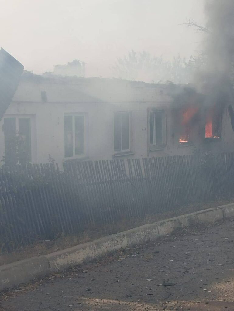 Окупанти з танка обстріляли Івашки на Харківщині (фото)