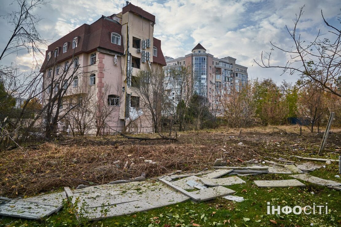 Наслідки прильоту у Салтівському районі Харкова - фото