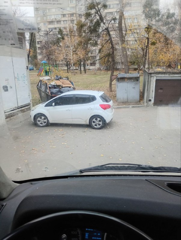 За тиждень з Харкова вивезли близько 35 тисяч кубометрів сміття (фото)