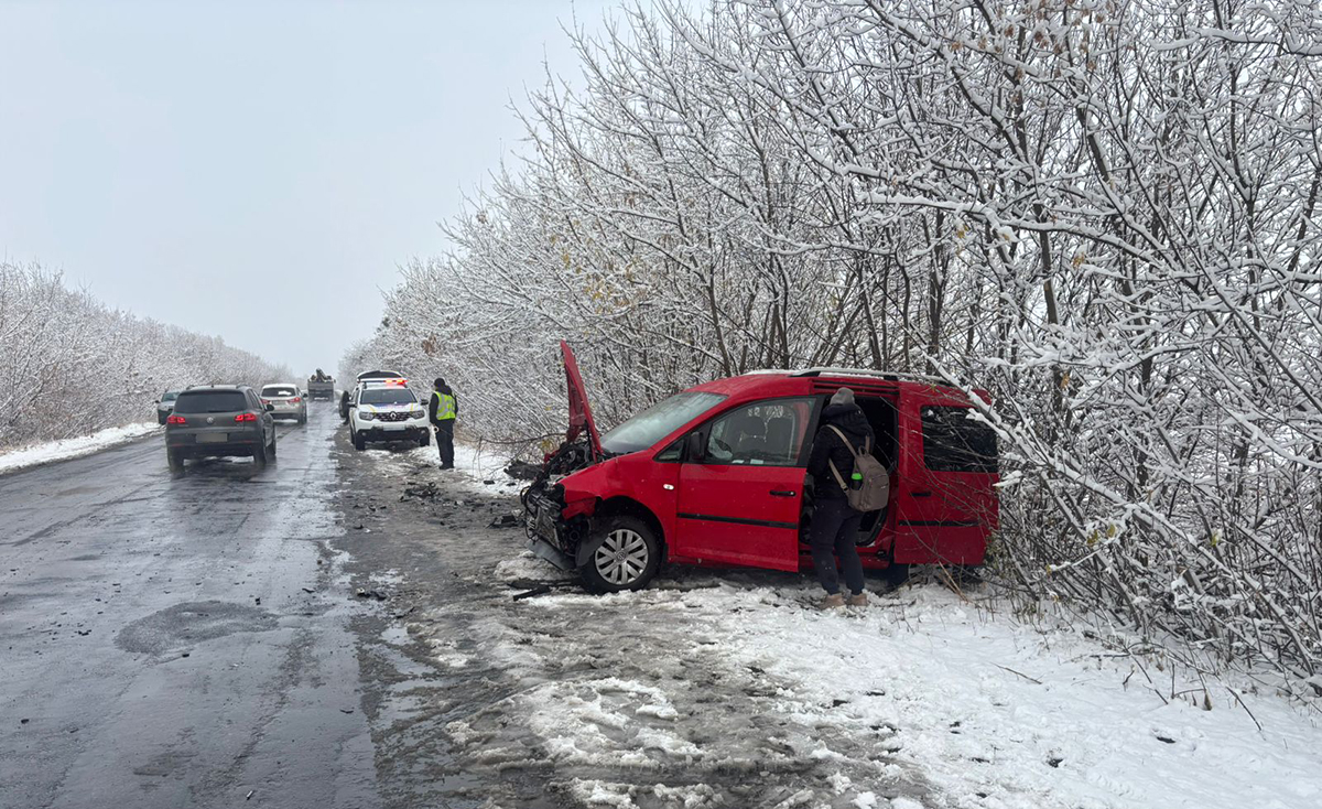 На Харківщині у місті Зміїв сталася ДТП з потерпілими