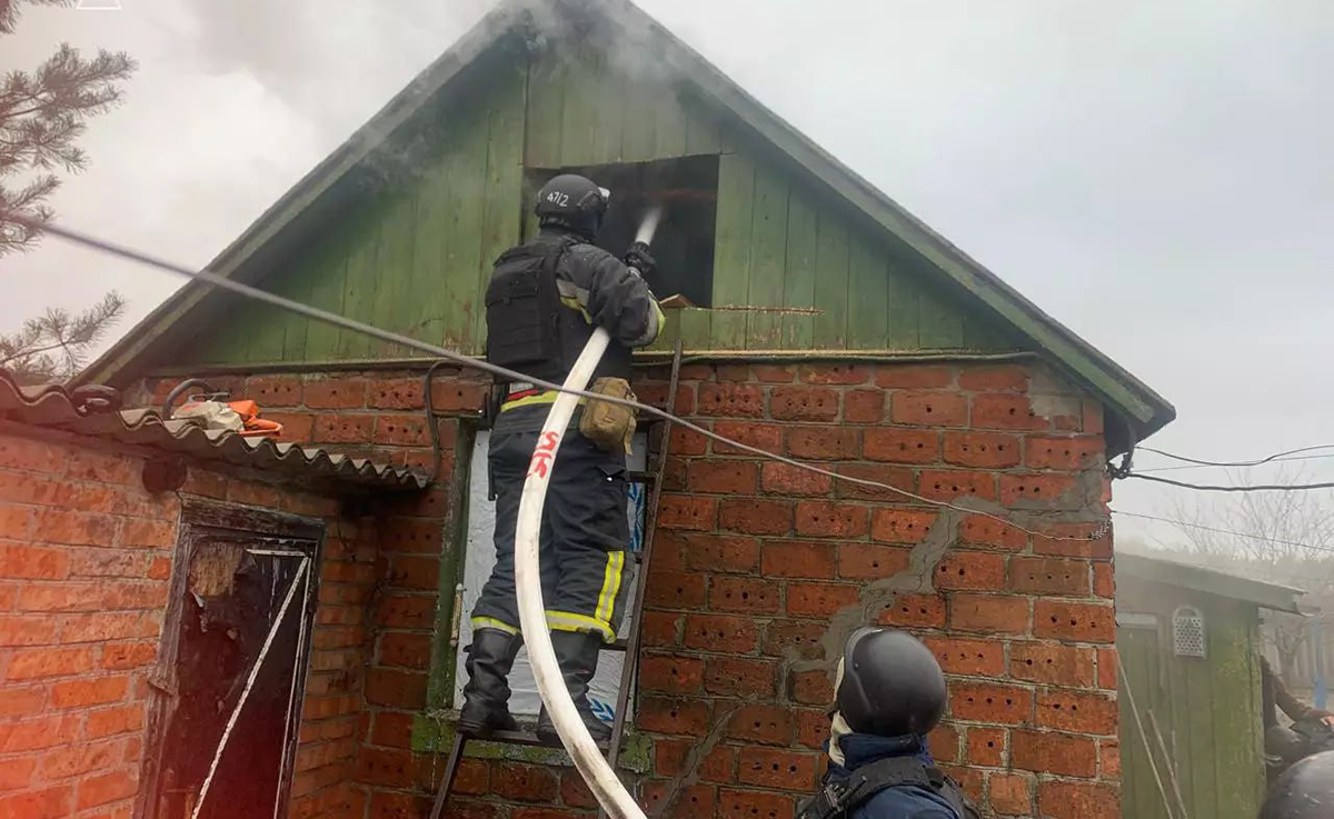 Під час пожежі у селі Бугаївка на Харківщині постраждала жінка