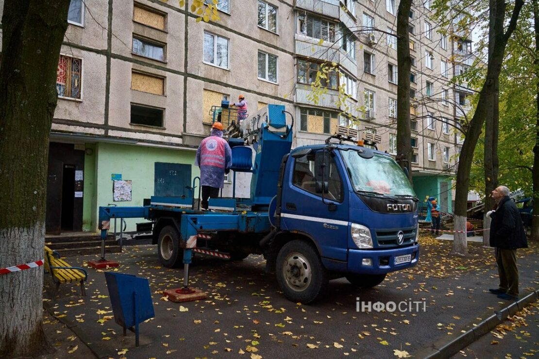 У багатоповерхівці на вул. Нескорених у Харкові відновлено надання комунальних послуг