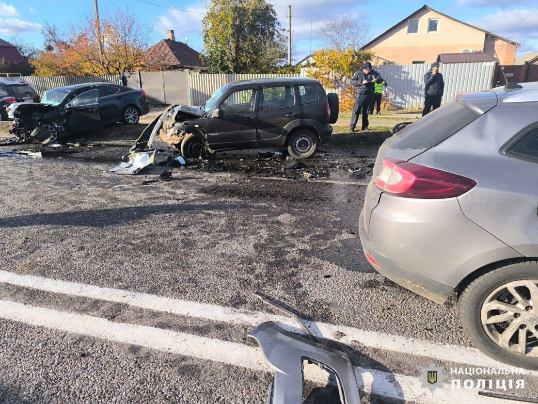 ДТП за участі чотирьох авто під Харковом: що відомо