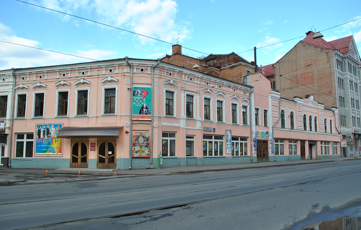 Харківських театри повідомили про смерть своїх працівників