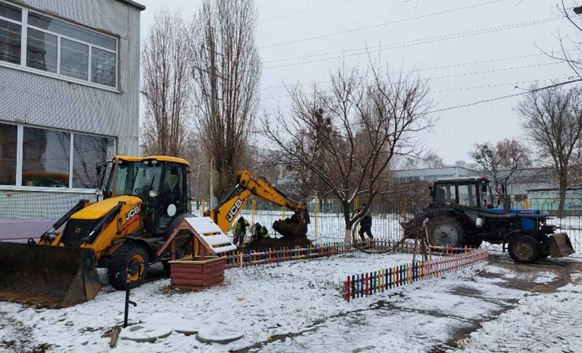 У Шевченківському районі Харкова усунули 4 аварії на магістралях