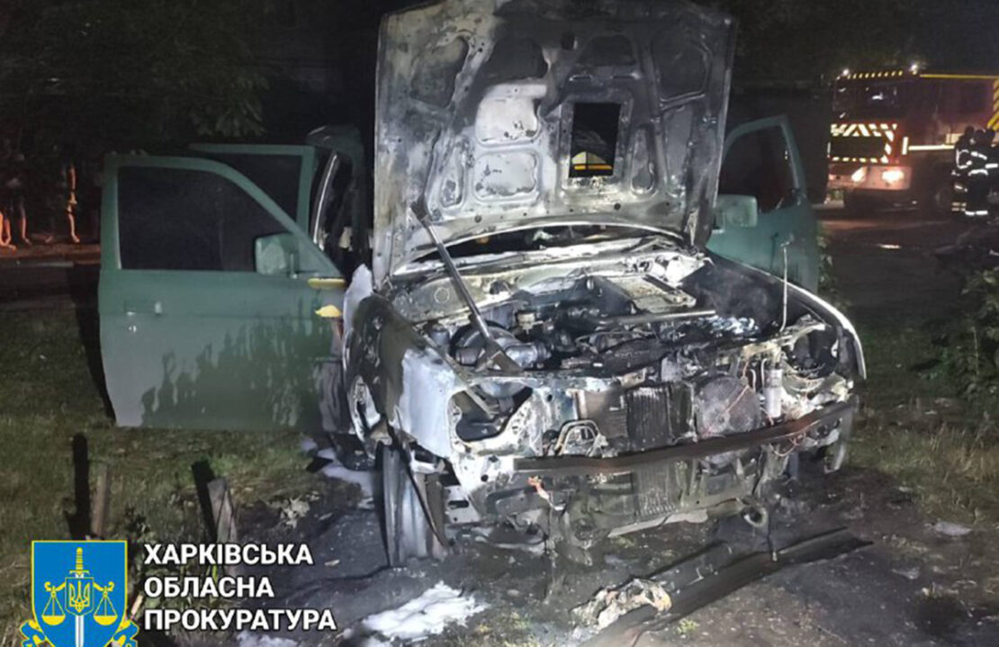 У Харкові двоє підлітків підпалювали автомобілі військових 