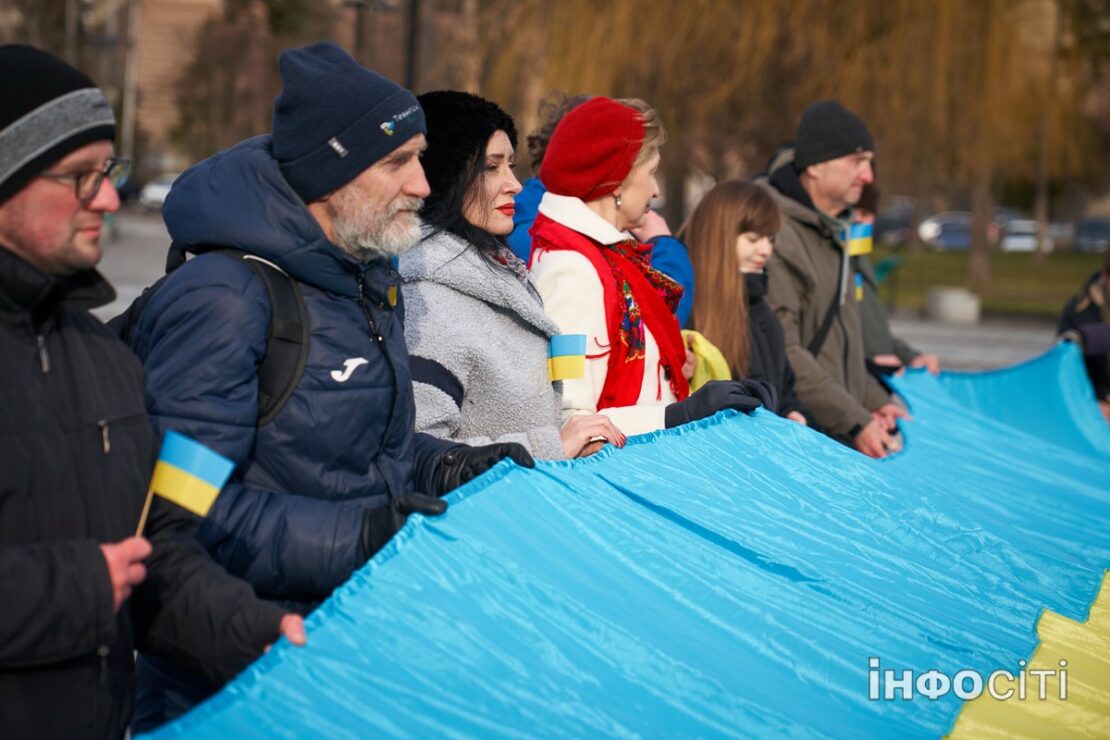 У Харкові біля Держпрому розгорнули прапор України
