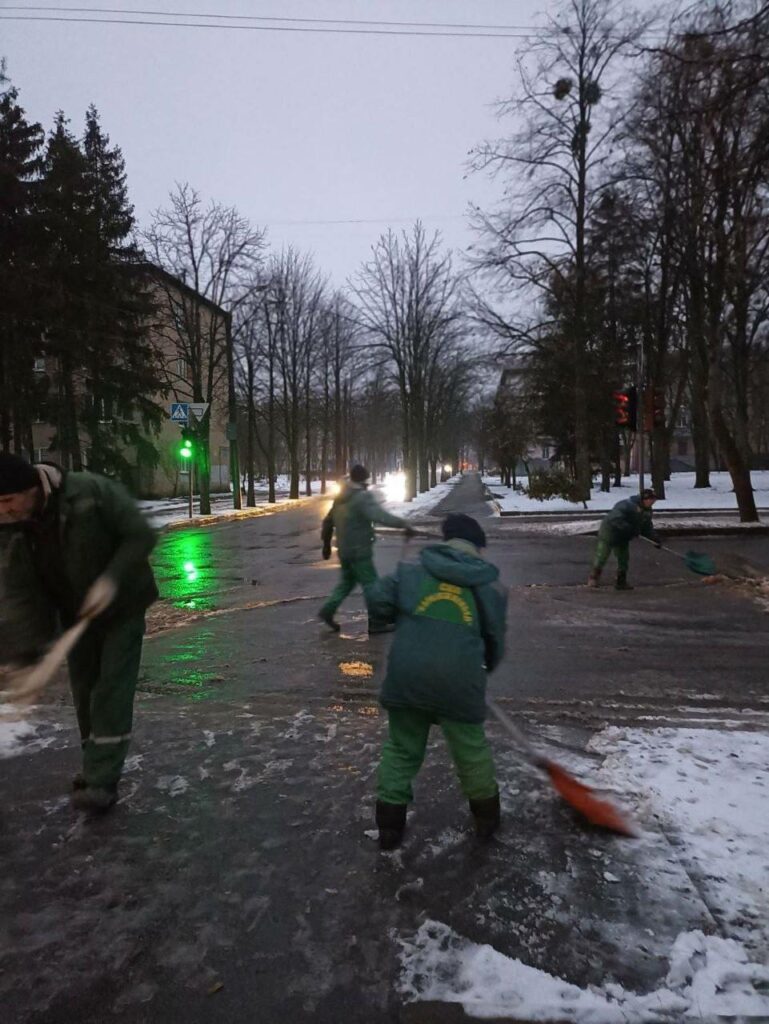 Харківські комунальники оперативно відреагували на виклик стихії