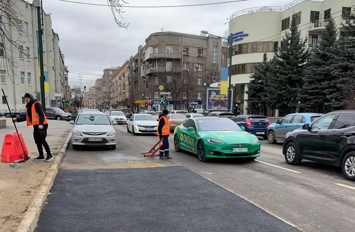 комунальники поремонтували дороги після аварійних робіт