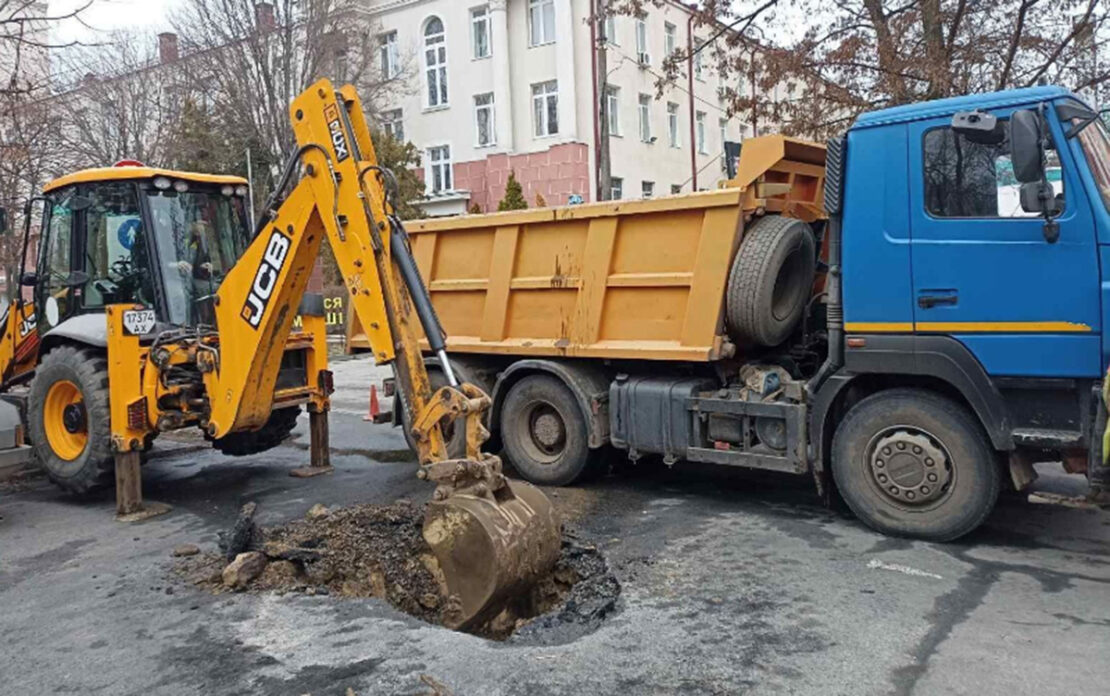 З початку року у Харкові усунули 360 аварій на водоводах