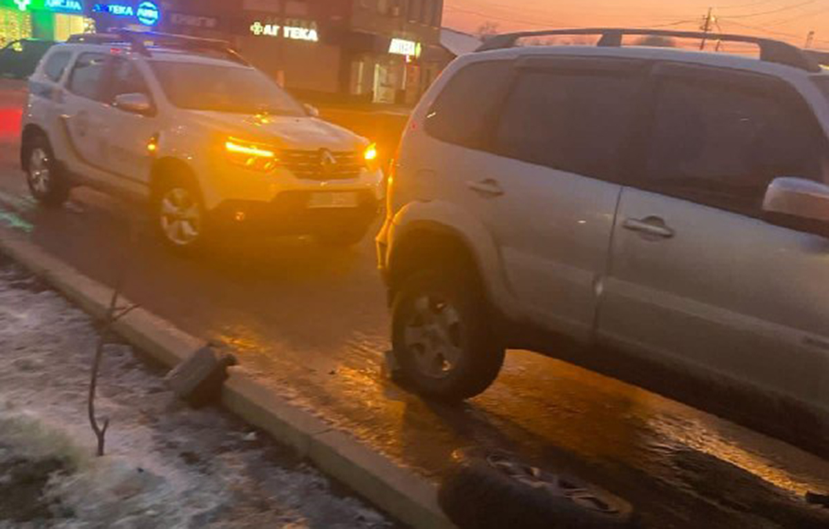 На Харківщині поліцейські допомогли водію