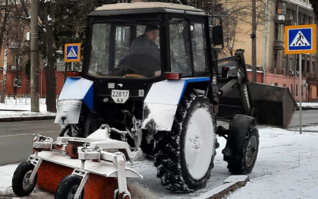 У парку Маяковського в Харкові наводять лад