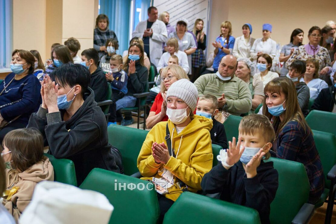 У дитячій лікарні №16 відзначили Міжнародний день онкохворої дитини (фото)