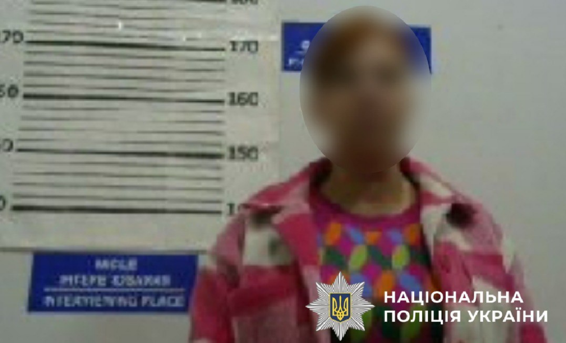 Щоб забрати борг у знайомої, харків'янка погрожувала зброєю