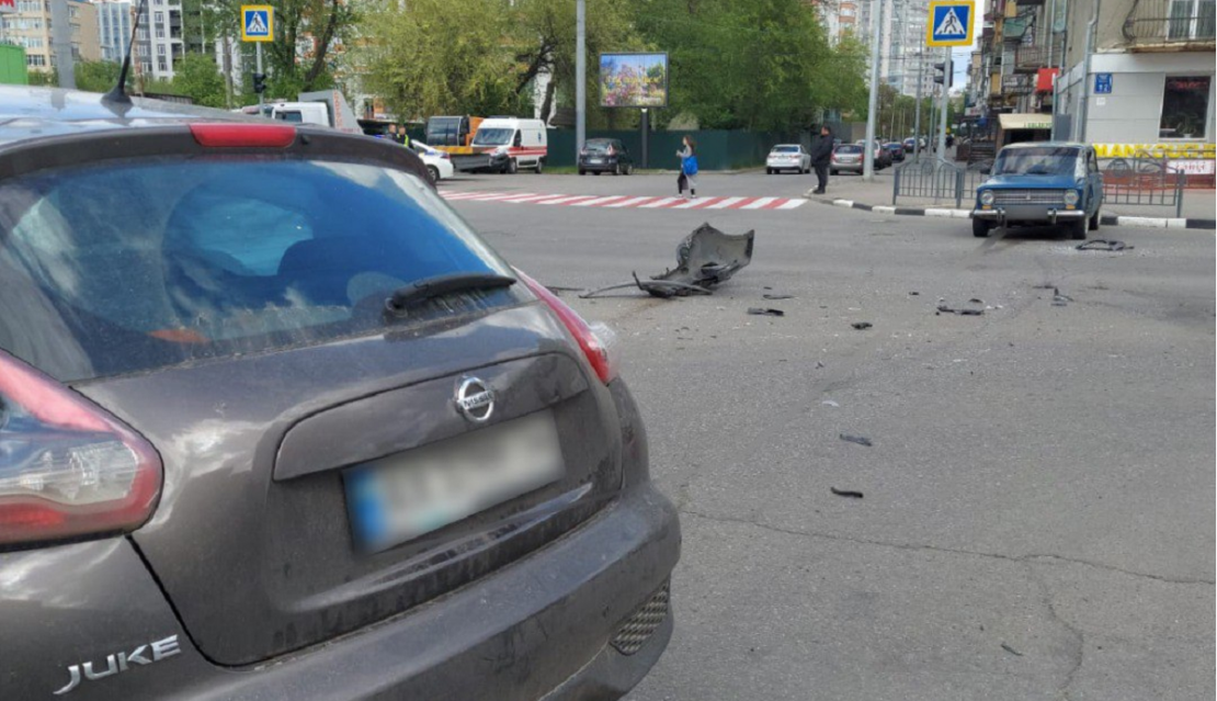 У Харкові в ДТП постраждали вагітна жінка та пенсіонер