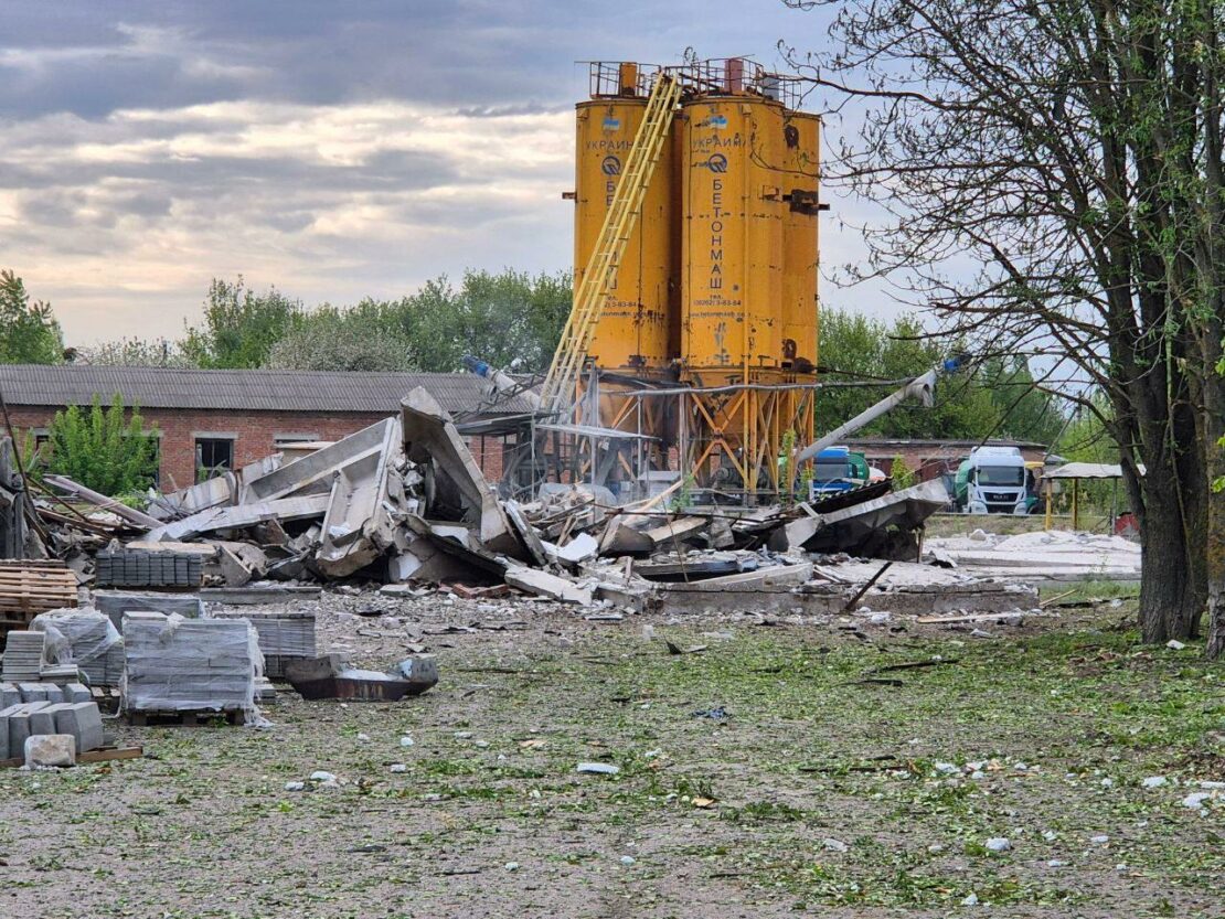 Вранці 30 квітня російські БпЛА атакували дві громади на Харківщині