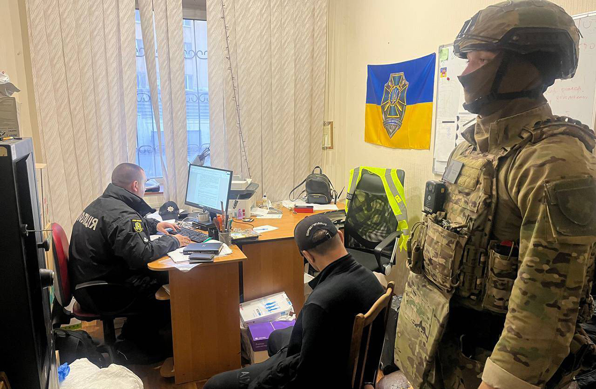У Харкові затримали банду серійних "домушників"