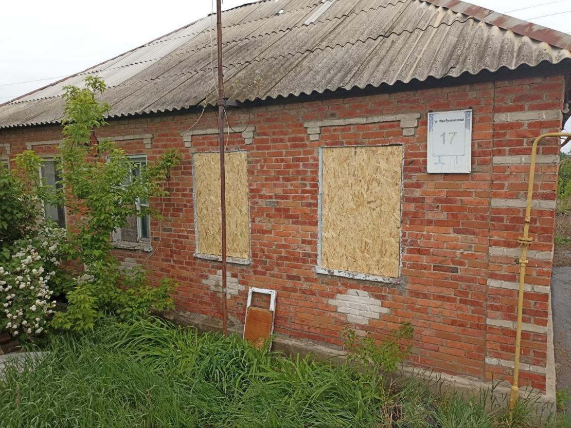 Комунальники Харкова усувають наслідки обстрілів у 4 районах міста