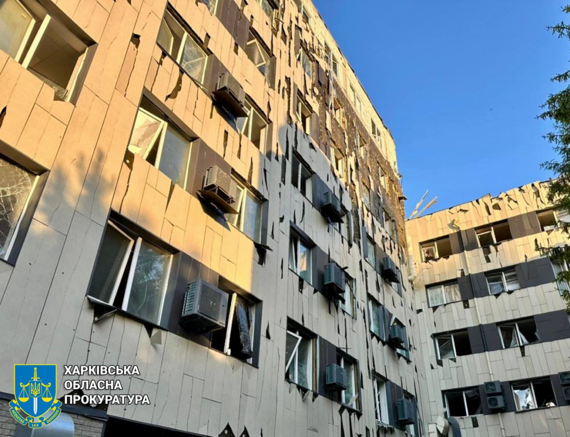 Прокурори зафіксували наслідки ворожих атак по Харкову (фото)