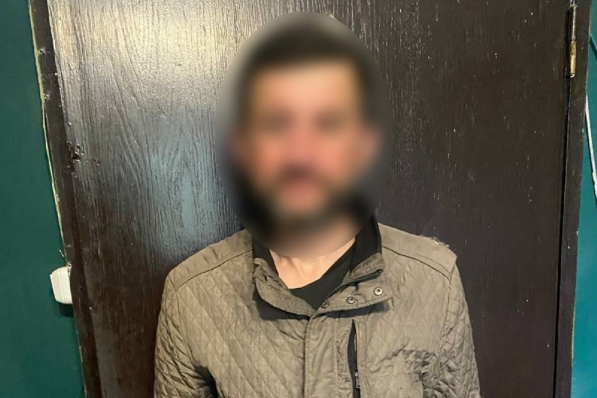 У Харкові грабіжник напав на жінку на трамвайній зупинці