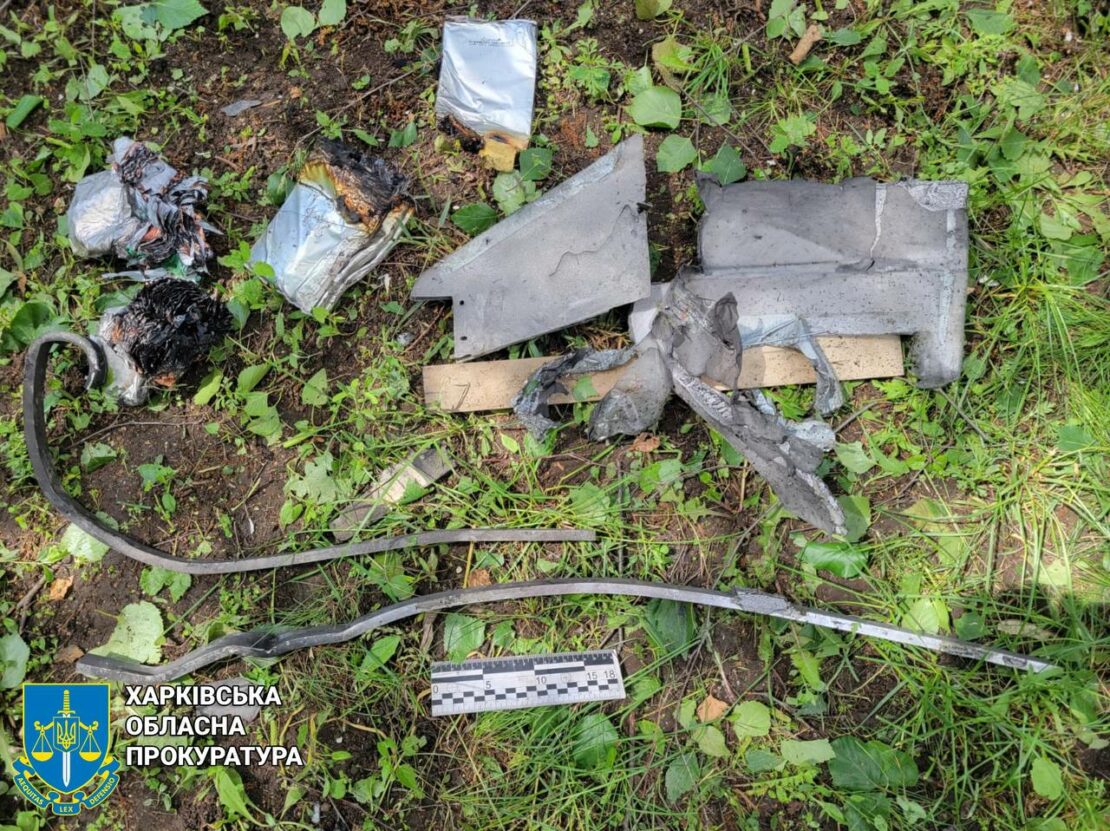 Ворожий дрон «Молнія-2» пошкодив адмінбудівлю в Чугуєві, є постраждалі на Куп'янщині