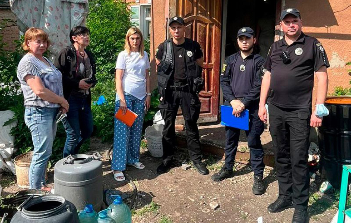 На Харківщині вилучили дитину з неблагополучної родини