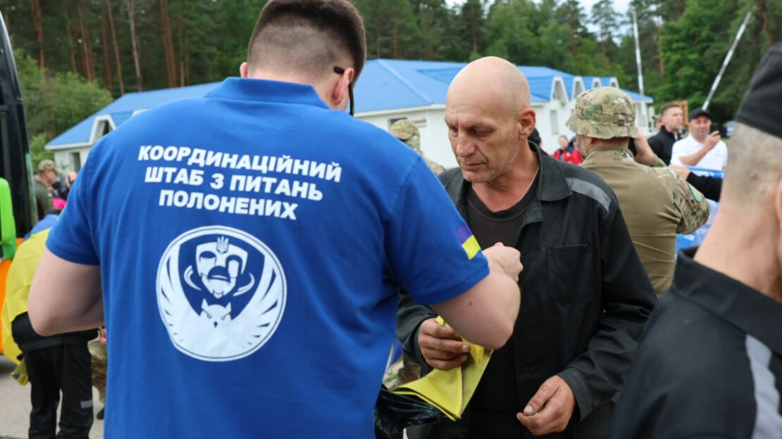 З російського полону повернули ще одну группу важкопоранених захисників (фото)