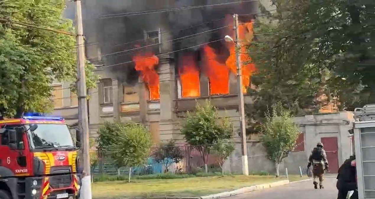 Пожежа в будівлі ТЦК у Харкові: поліція затримала палія