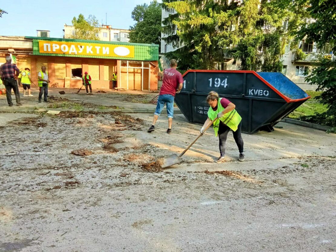 Вранці 2 червня ворог атакував Харків БпЛА та балістикою