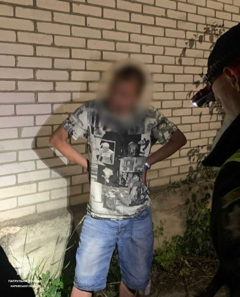 У Харкові затримали на «гарячому» наркозбувача (фото)