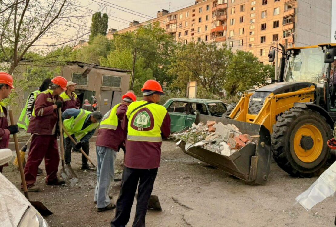Нічний обстріл Харкова: у місті пошкоджені 34 будівлі (фото)