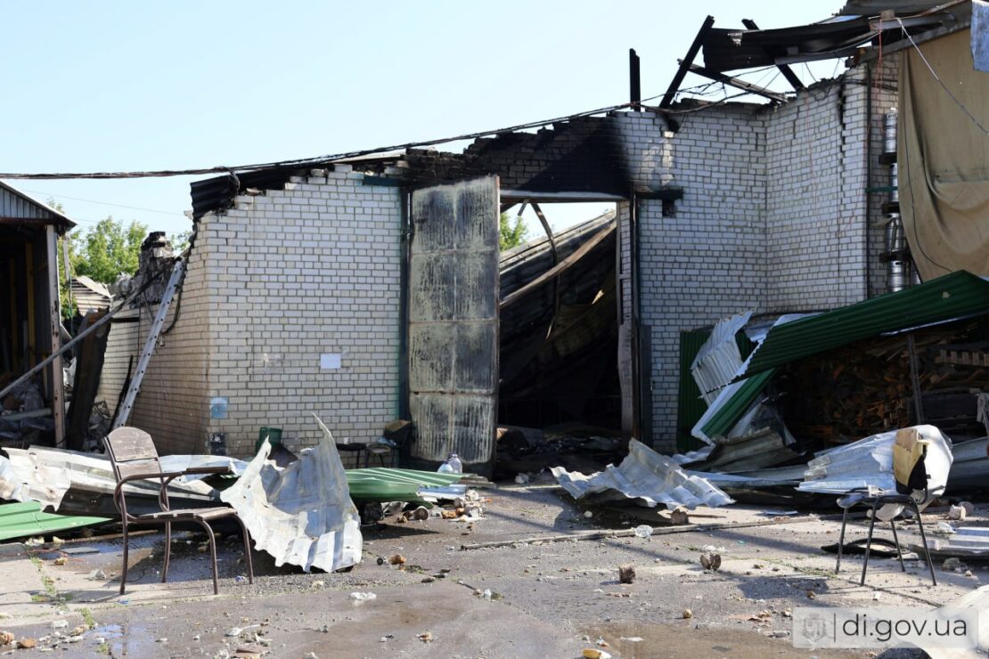 Армія рф уночі завдала по Дергачах сім ударів: знищене підприємство (фото)