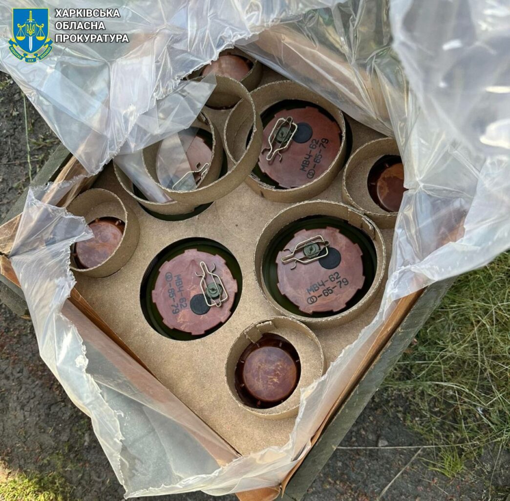У Харкові викрили масштабну схованку зі зброєю та боєприпасами (фото)