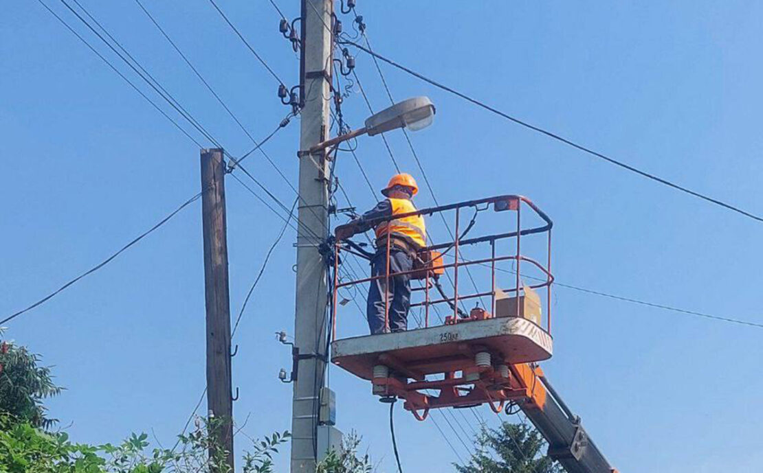 У Харкові впорядковують вуличне освітлення